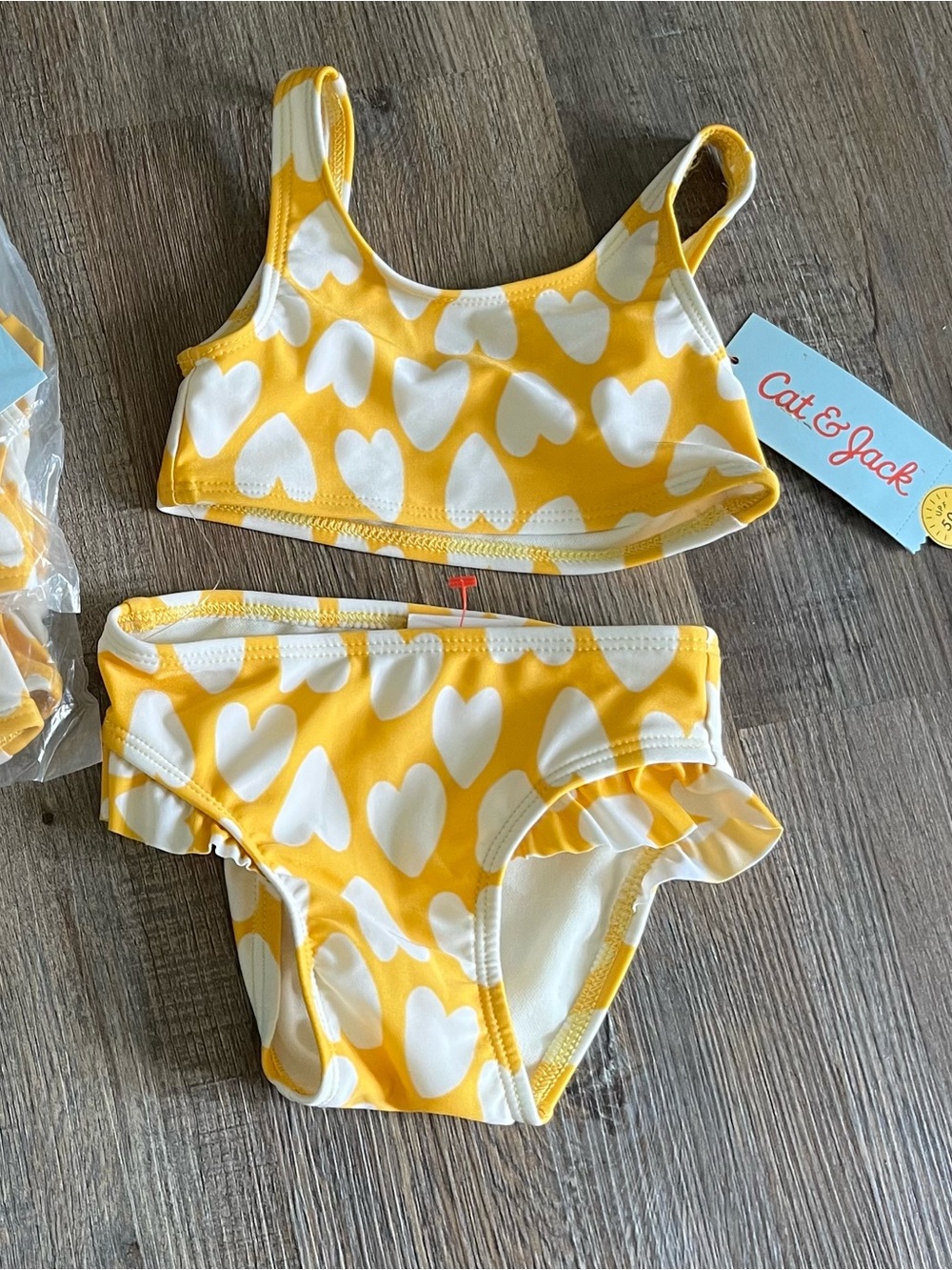 Cat & Jack 2-piece Bathing Suit - Hearts - Yellow - Size 12 months